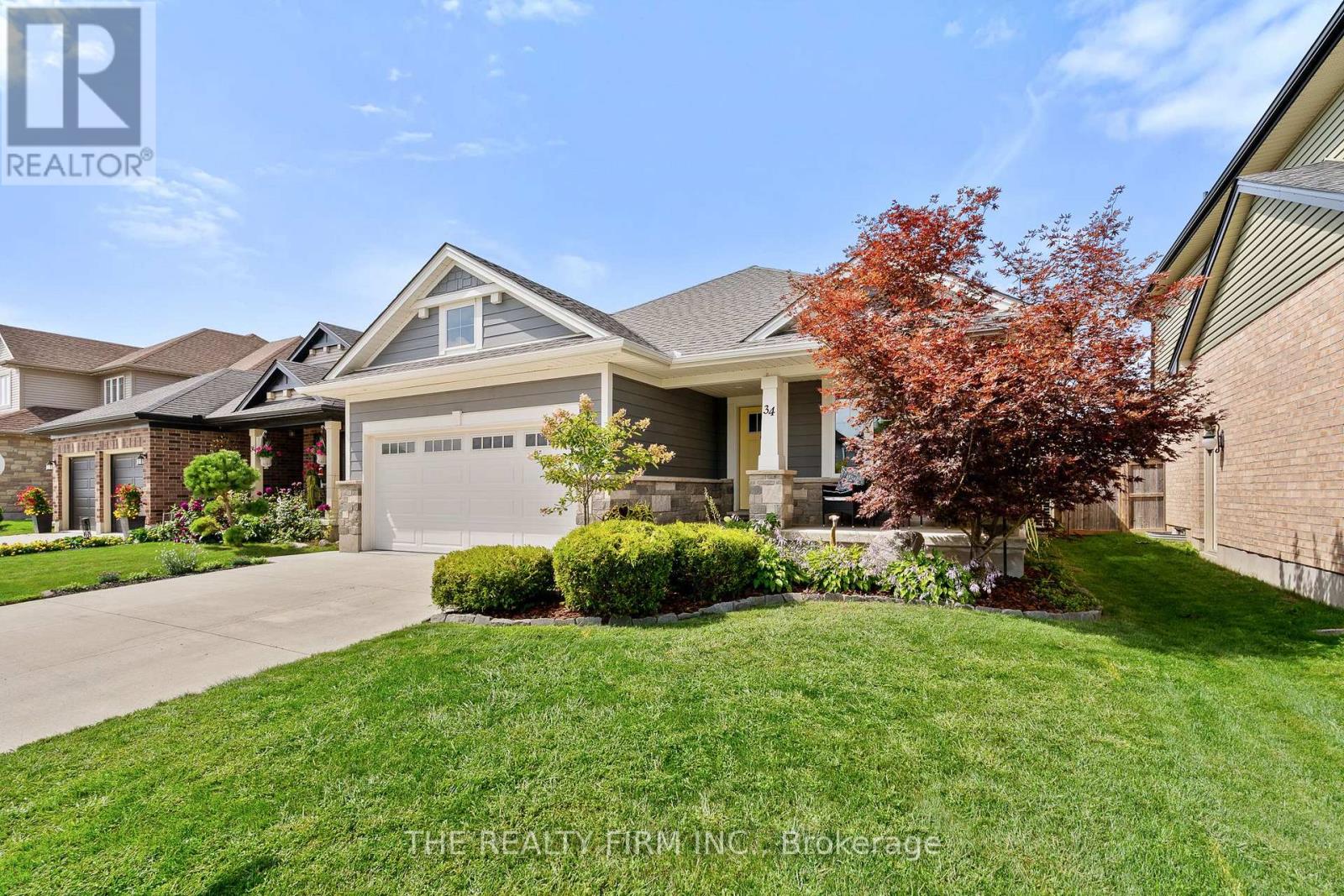 34 ASHBERRY PLACE - 3