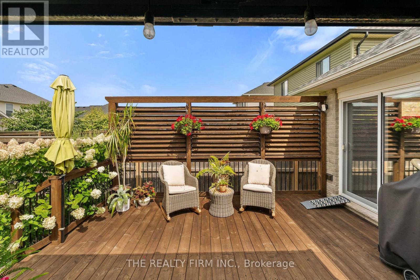 34 ASHBERRY PLACE - 33