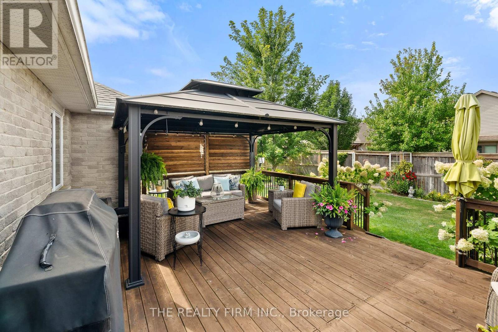 34 ASHBERRY PLACE - 34