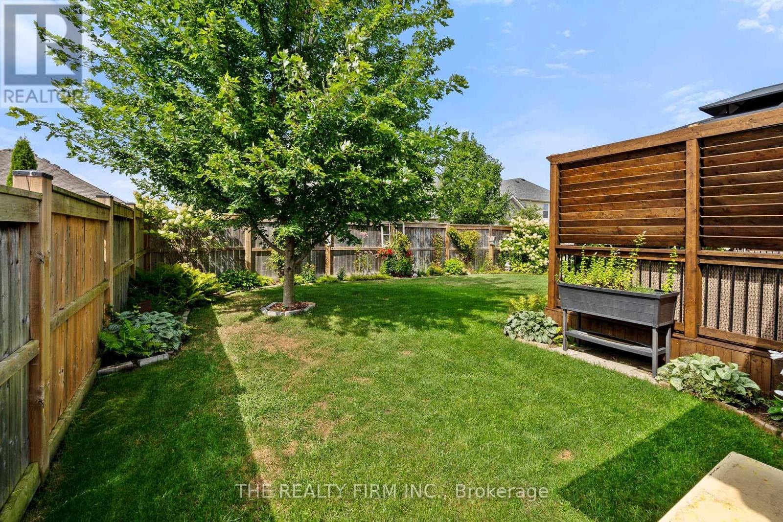 34 ASHBERRY PLACE - 38
