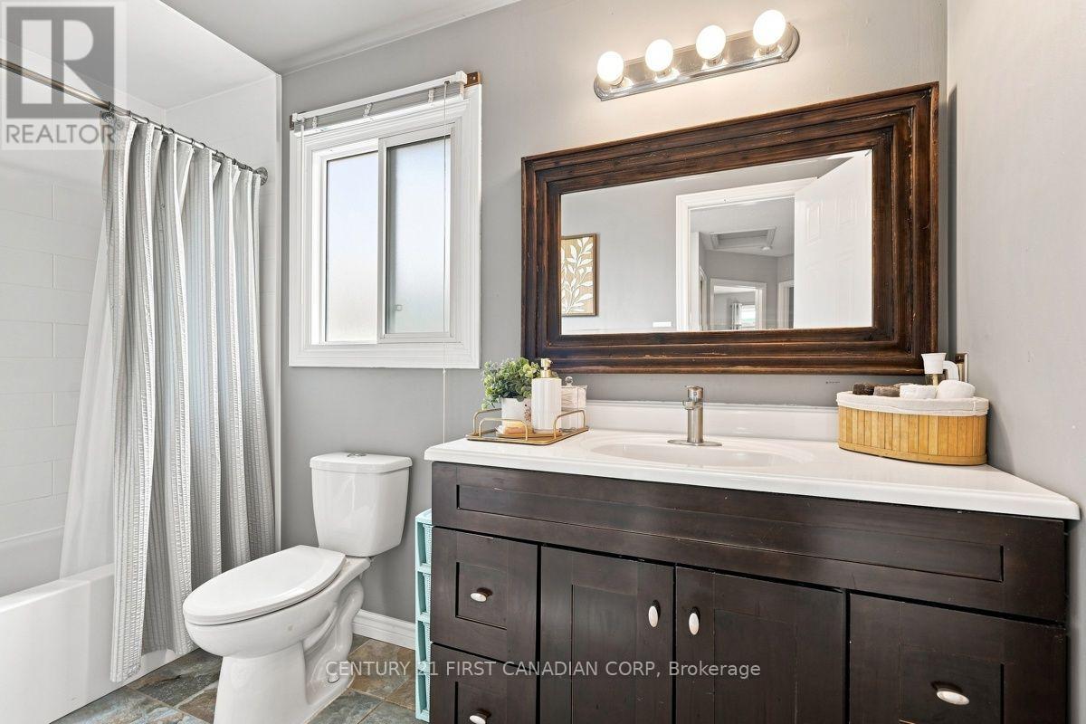 242 MARTINET AVENUE - Image 28