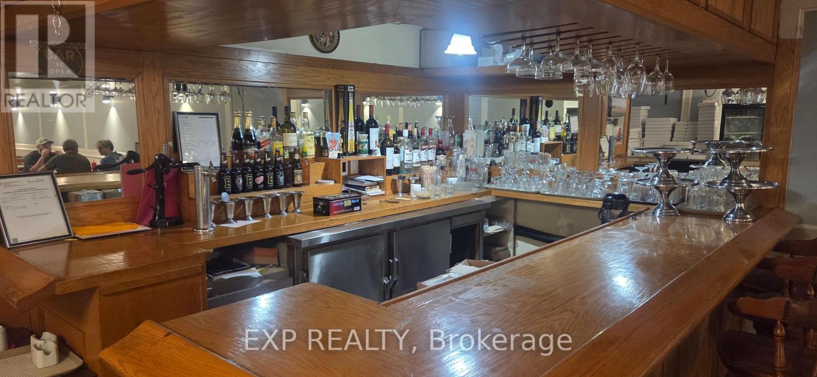 510 Dundas Street, Woodstock (Woodstock - North), Ontario, N4S1C5, Woodstock (Woodstock - North), Ontario — photo 3 of 5