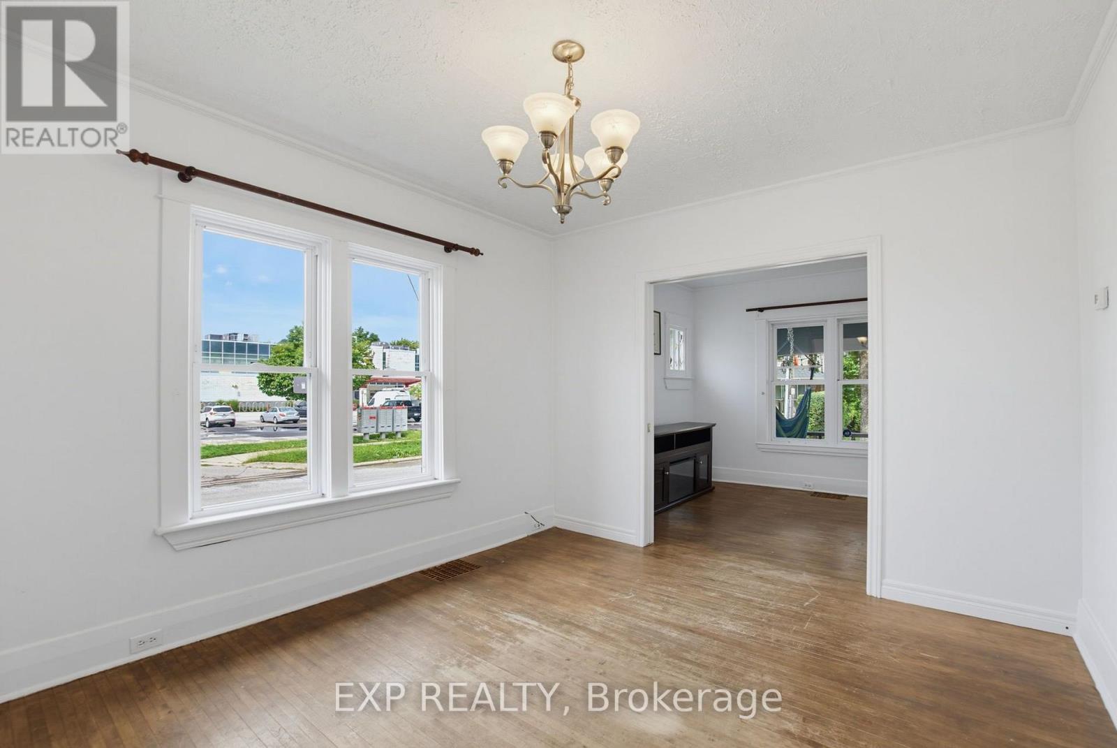 20 BARRINGTON AVENUE - 11