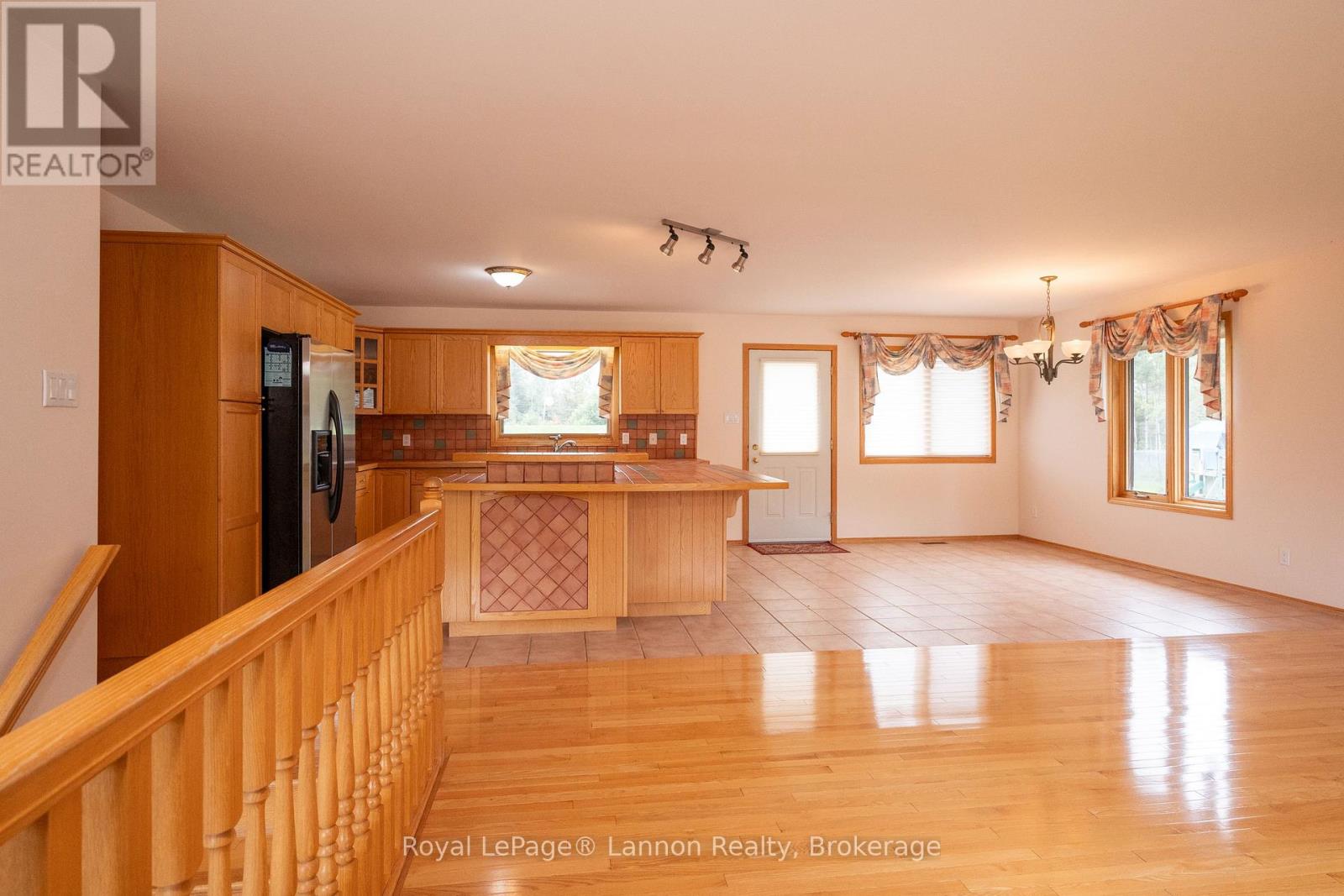 2196 FALCONCREST DRIVE - Image 14