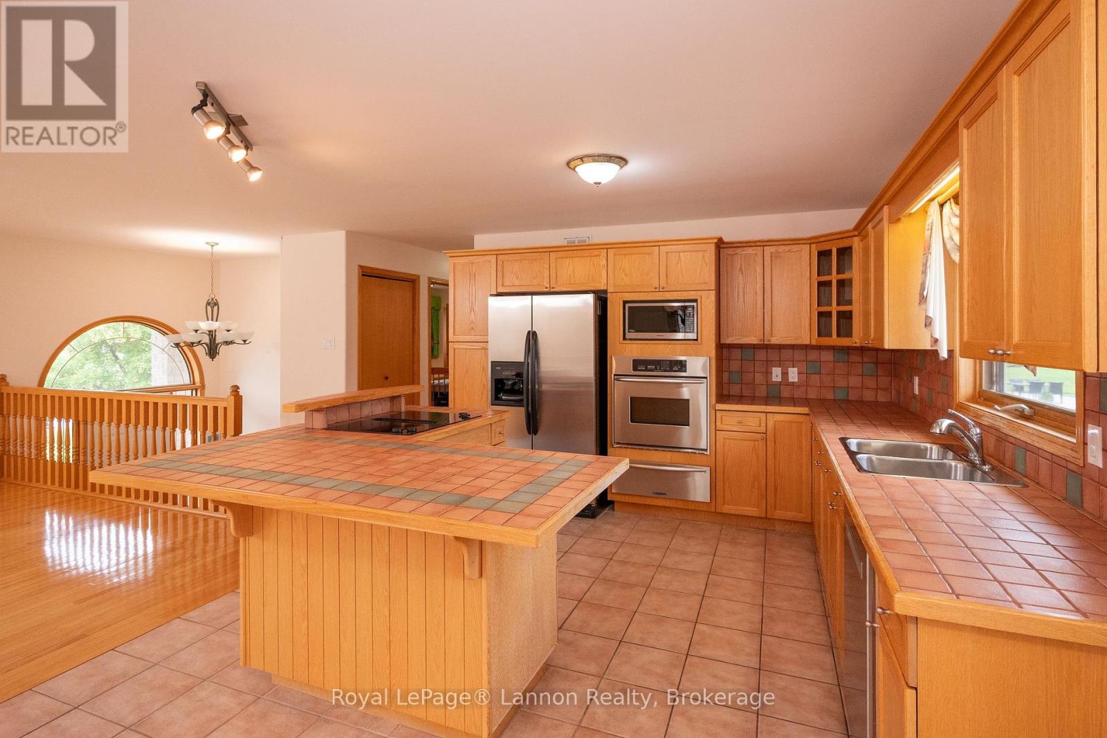 2196 FALCONCREST DRIVE - Image 17
