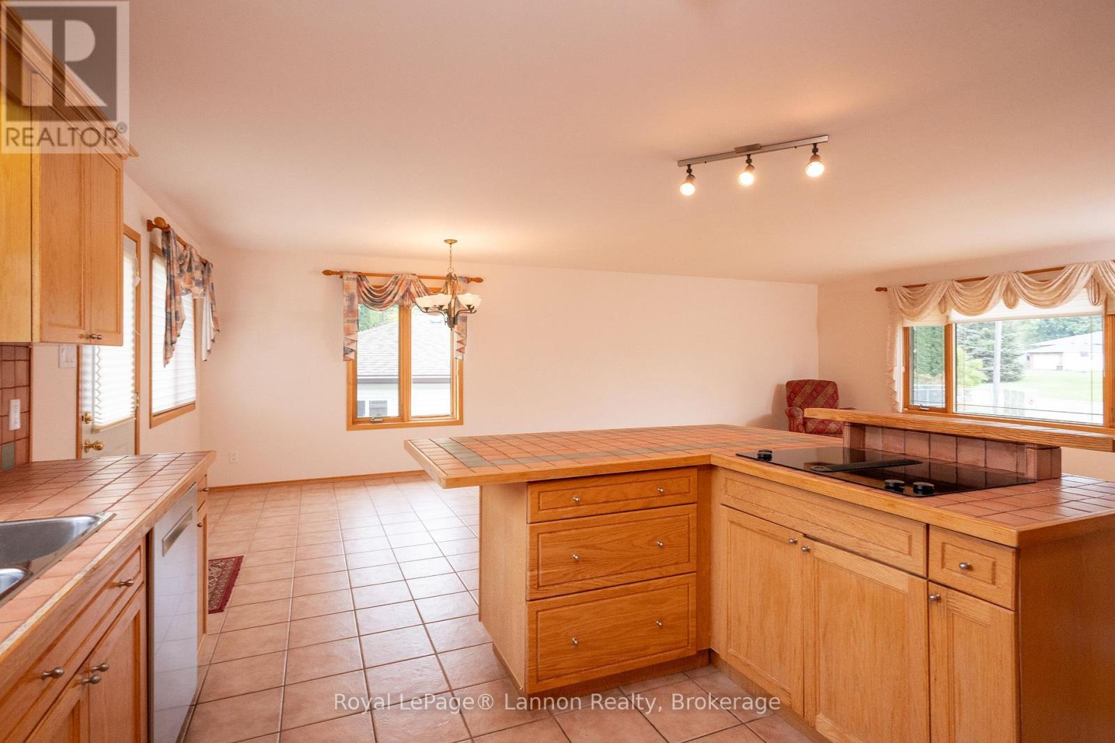 2196 FALCONCREST DRIVE - Image 19