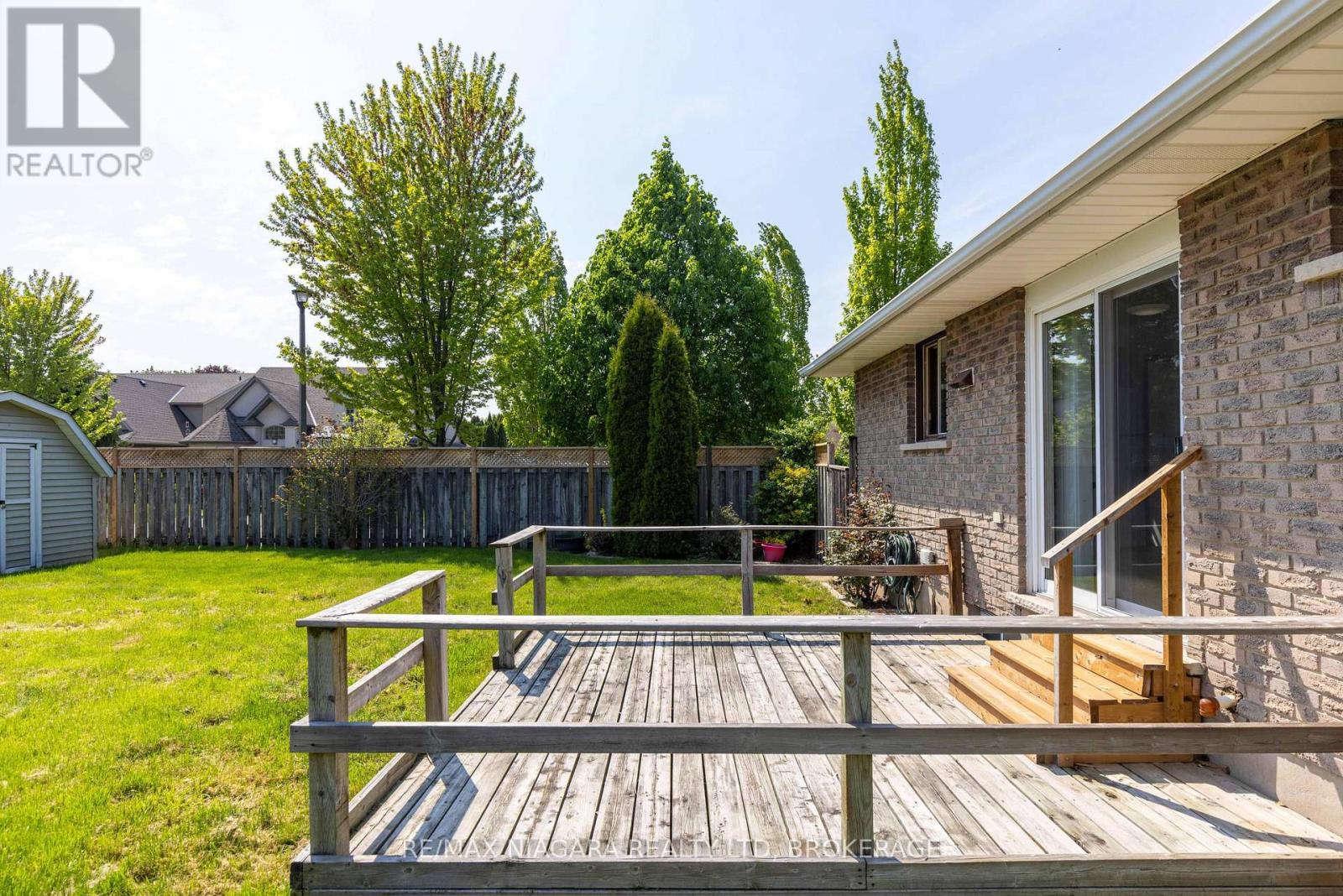 29 GRANADA DRIVE - 19