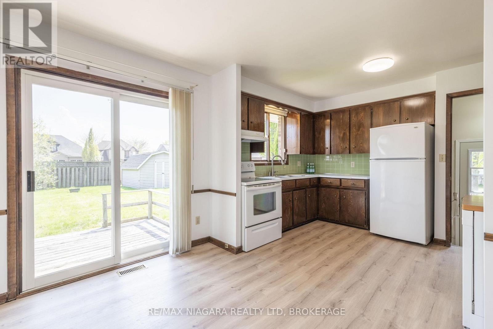 29 GRANADA DRIVE - 8