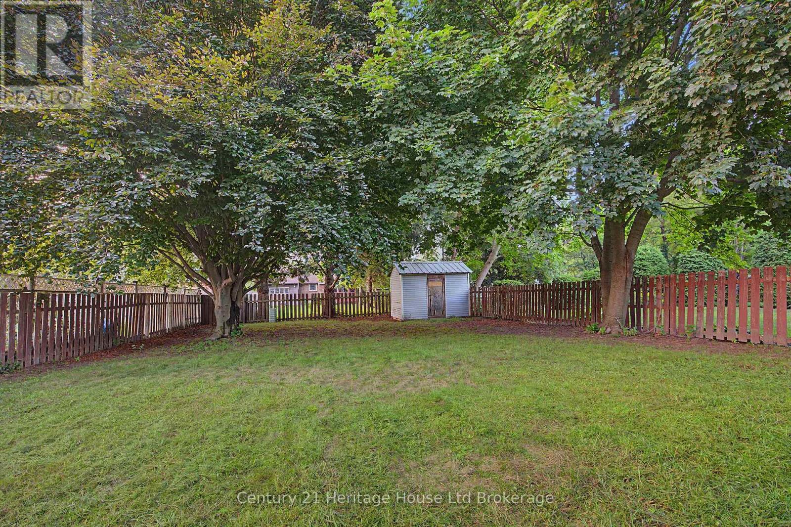 34 CENTENNIAL AVENUE - 20