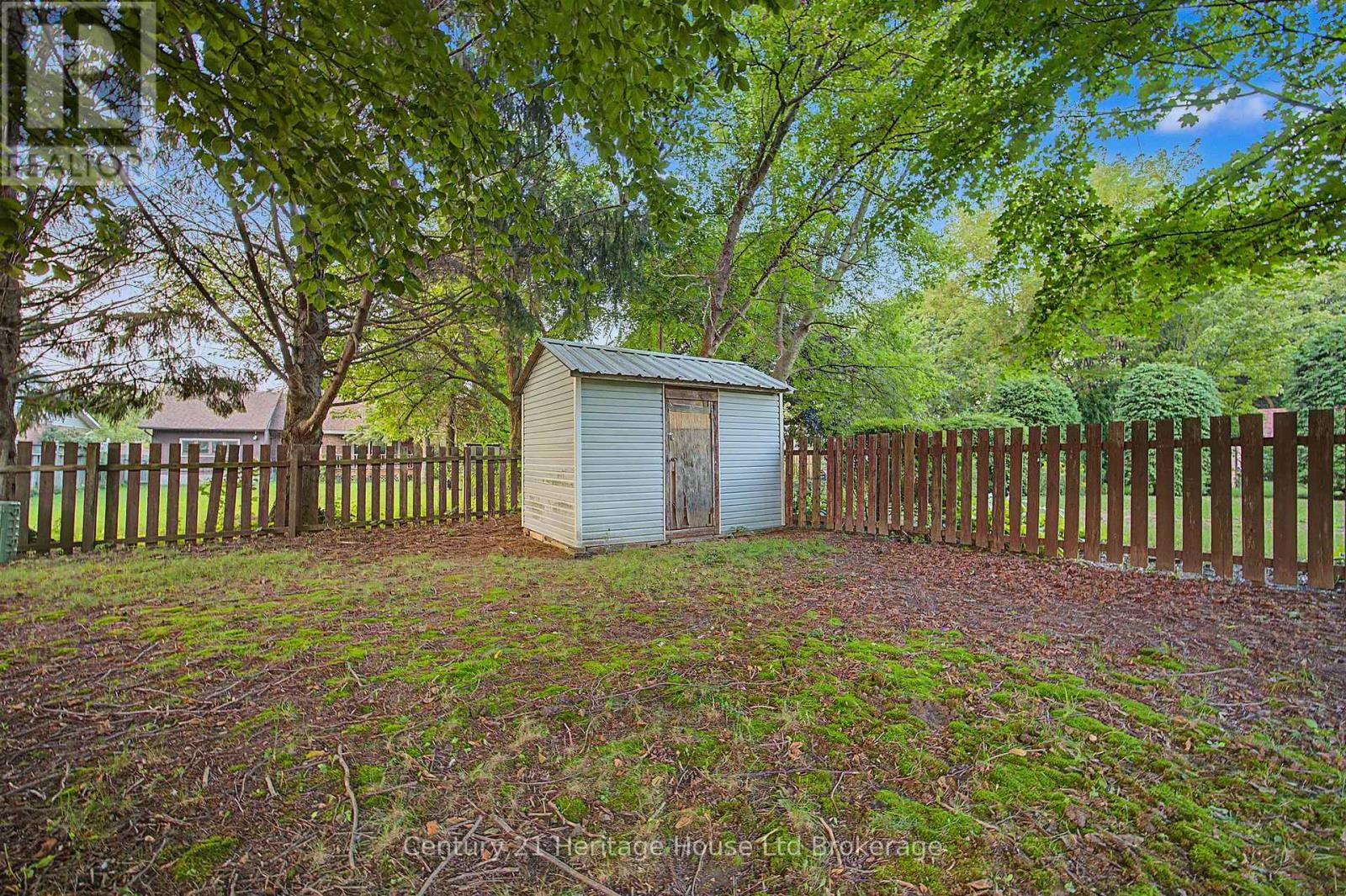 34 CENTENNIAL AVENUE - Image 21
