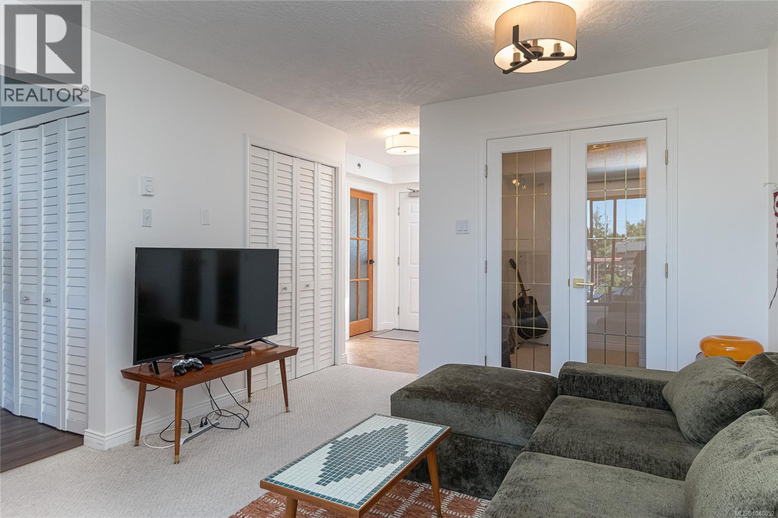 #407 545 Manchester Rd - 13