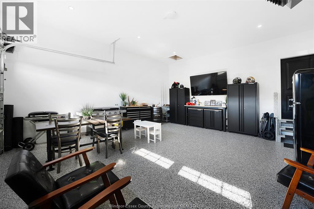 450 BRUNMAR CRESCENT - 12