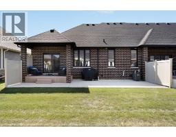 Kitchen - 450 Brunmar Crescent, Lakeshore, ON N8L0Y2 Photo 9