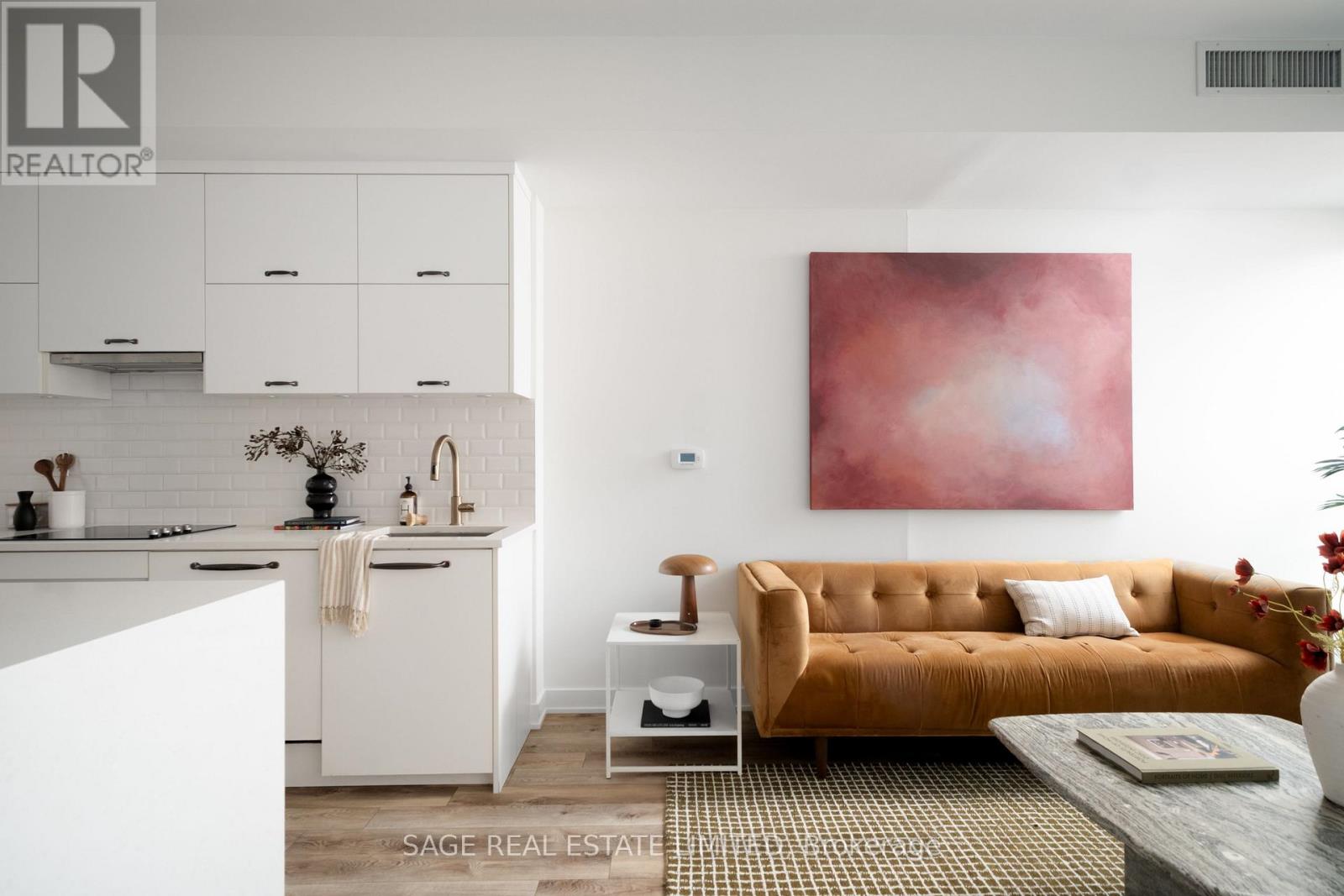 #214 106 DOVERCOURT ROAD - 4