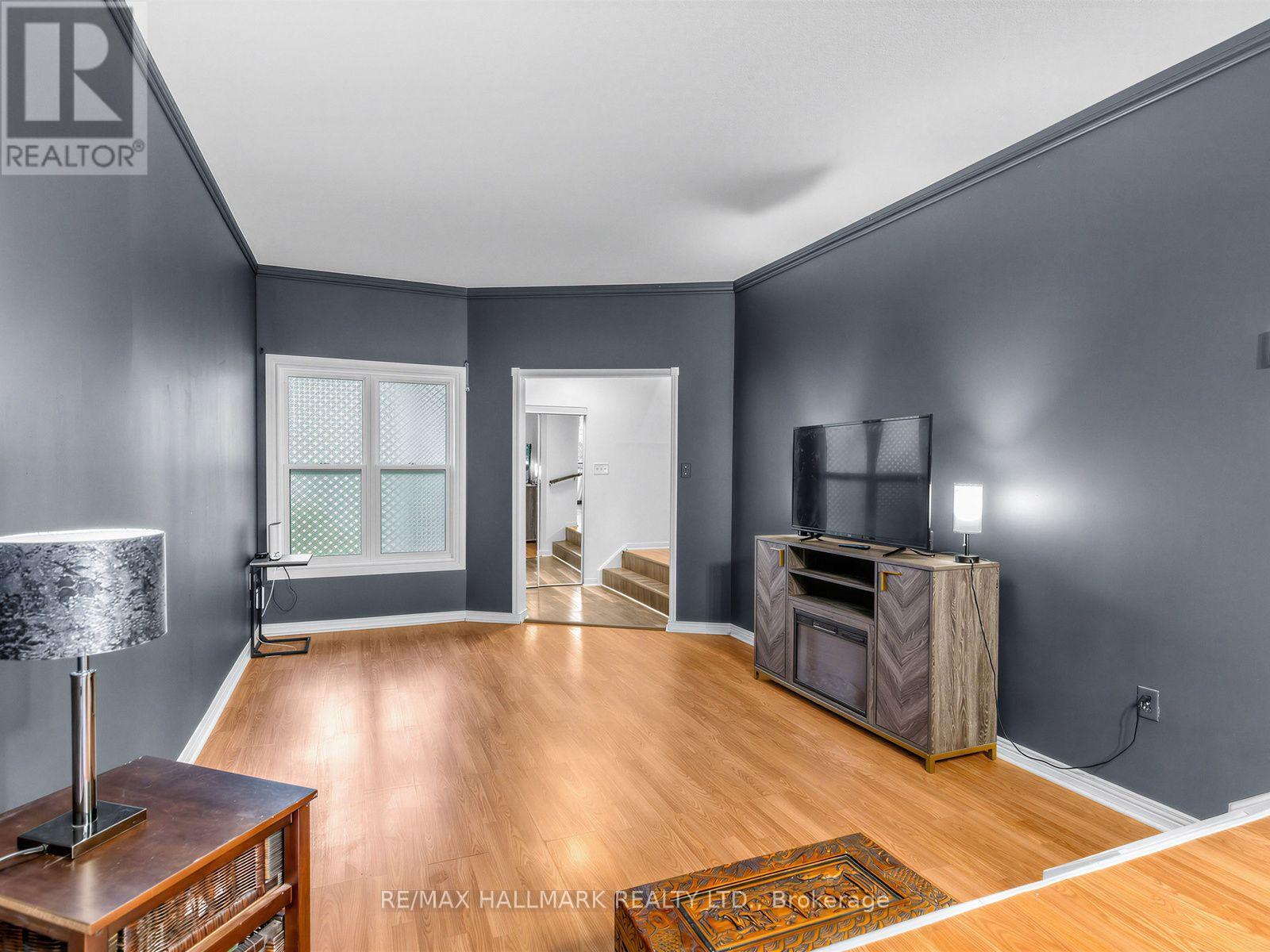 1553 RAWLINGS DRIVE - 12
