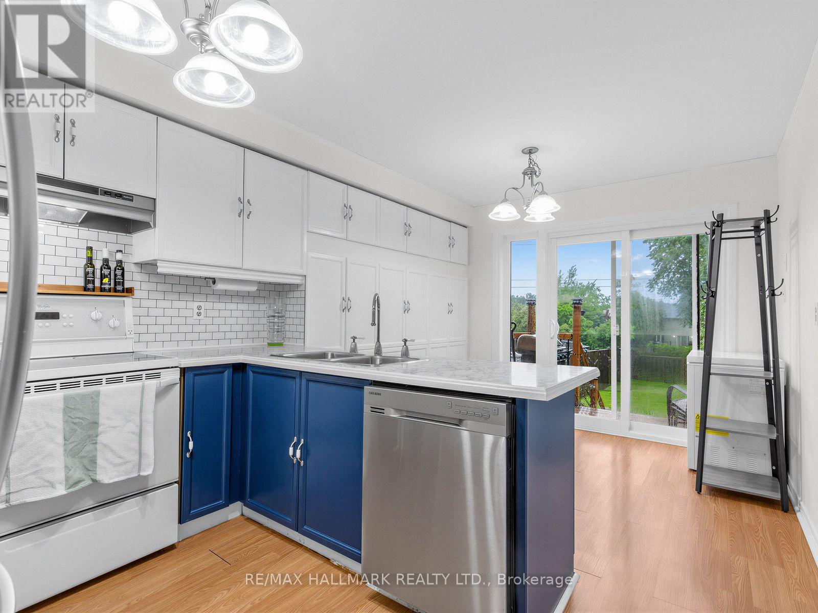 1553 RAWLINGS DRIVE - 2