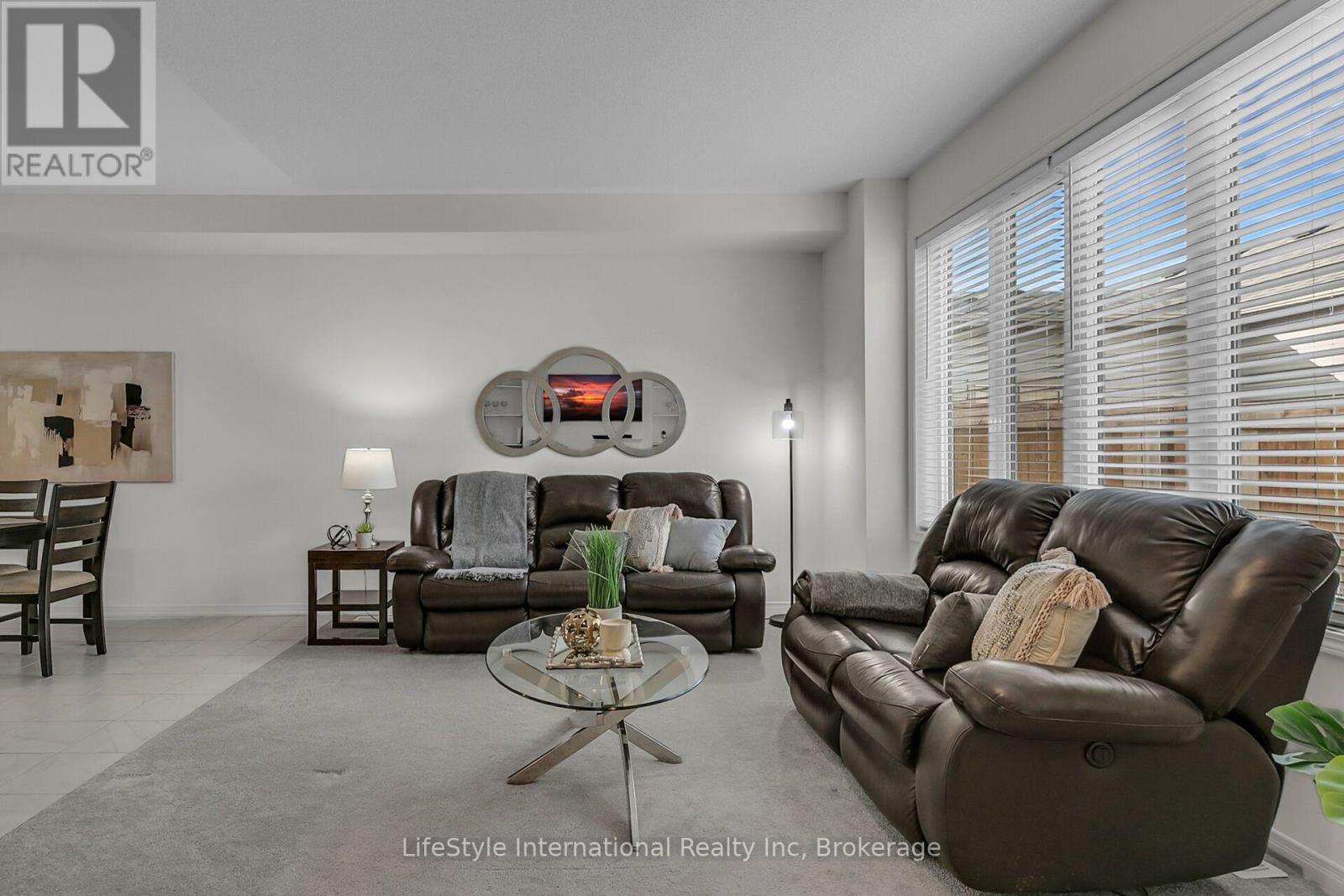 #5 210 FARLEY ROAD W - 14