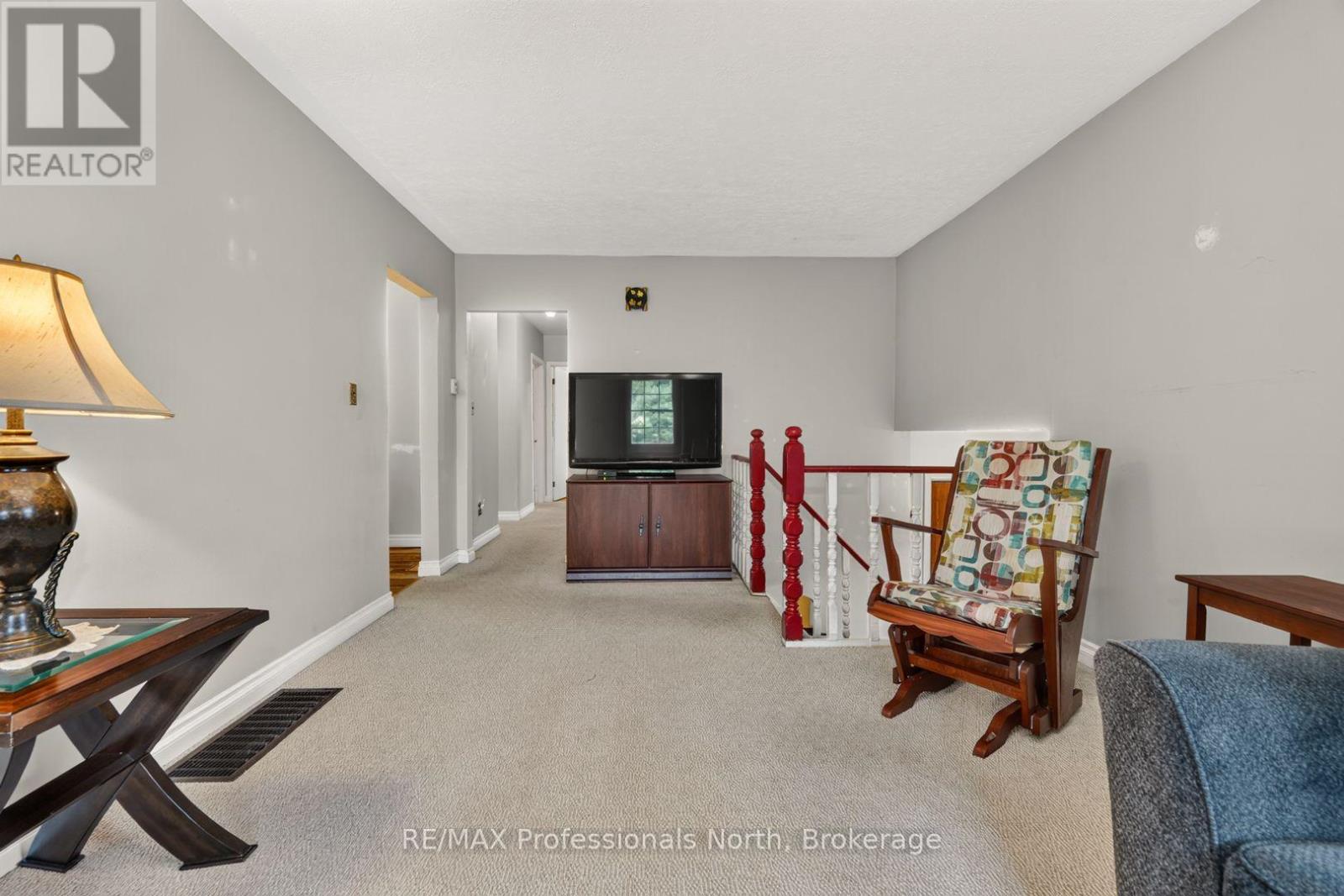 12 ANTHONY COURT - 19