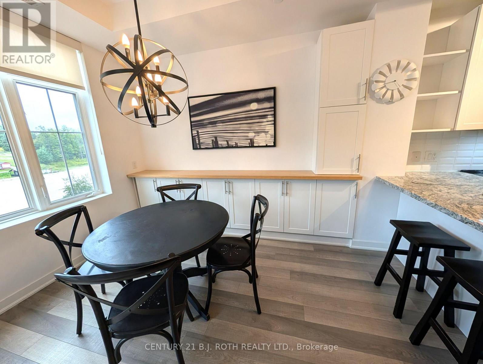 #302 40 HORSESHOE BOULEVARD - Image 14