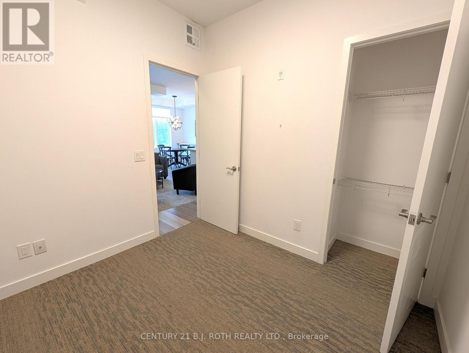 #302 40 HORSESHOE BOULEVARD - Image 17