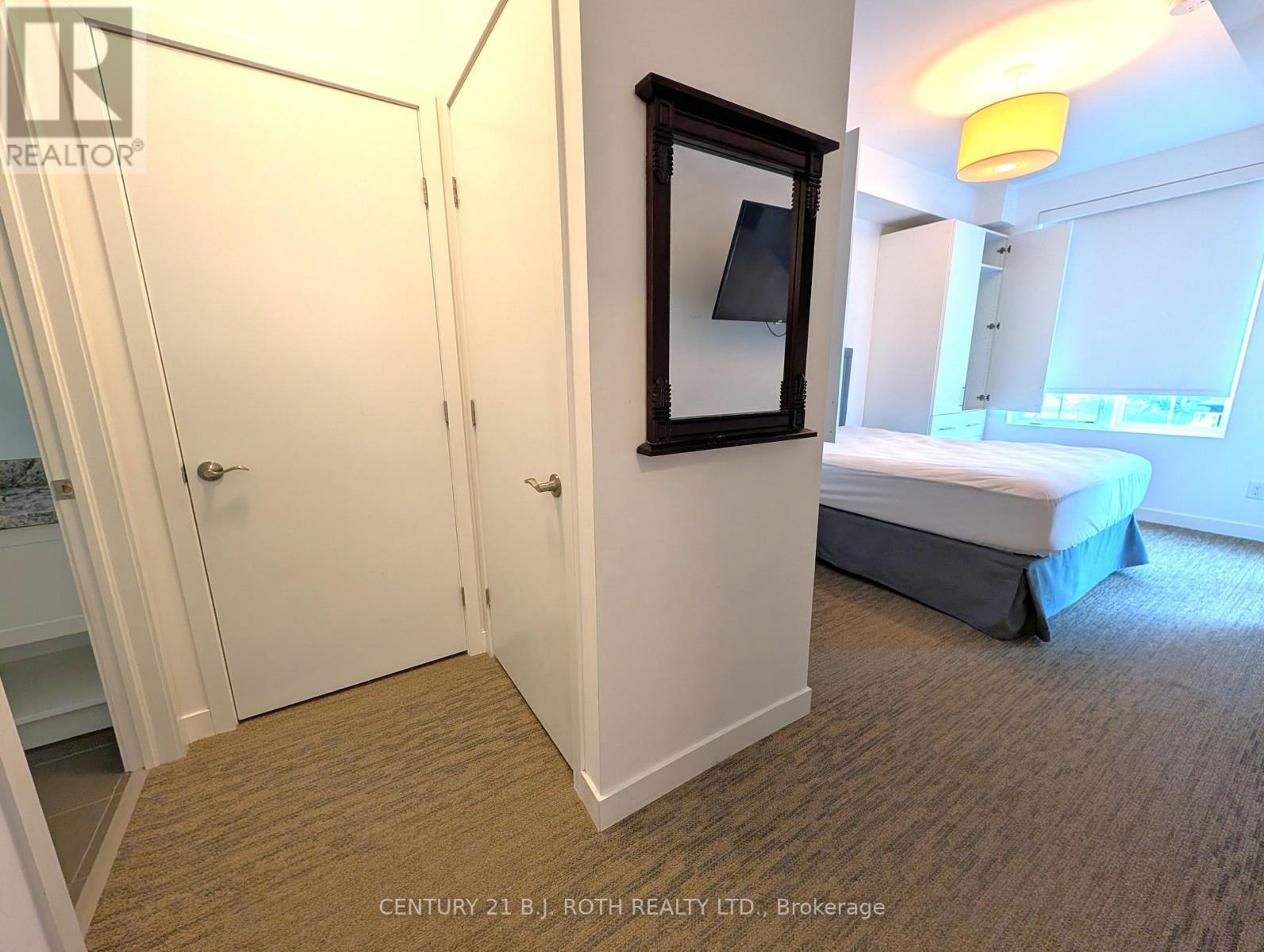 #302 40 HORSESHOE BOULEVARD - Image 21