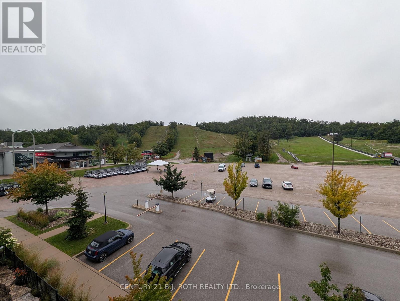 #302 40 HORSESHOE BOULEVARD - Image 26