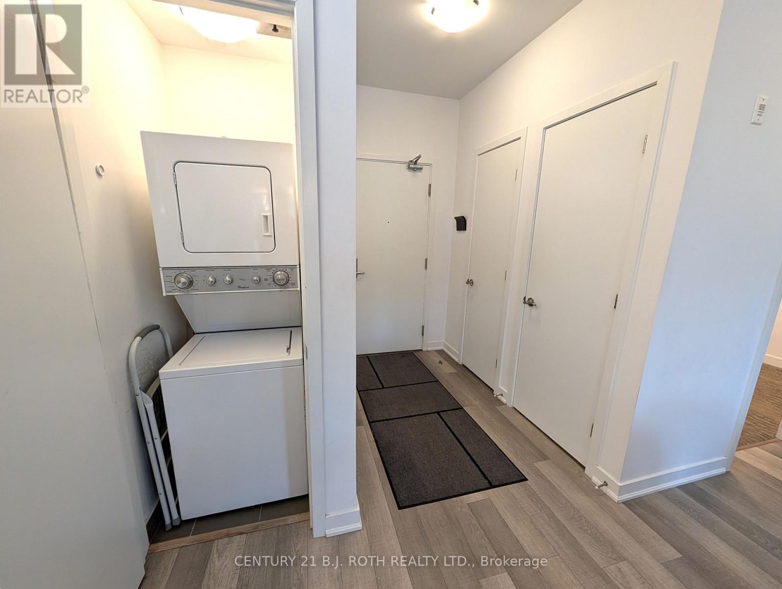 #302 40 HORSESHOE BOULEVARD - Image 28