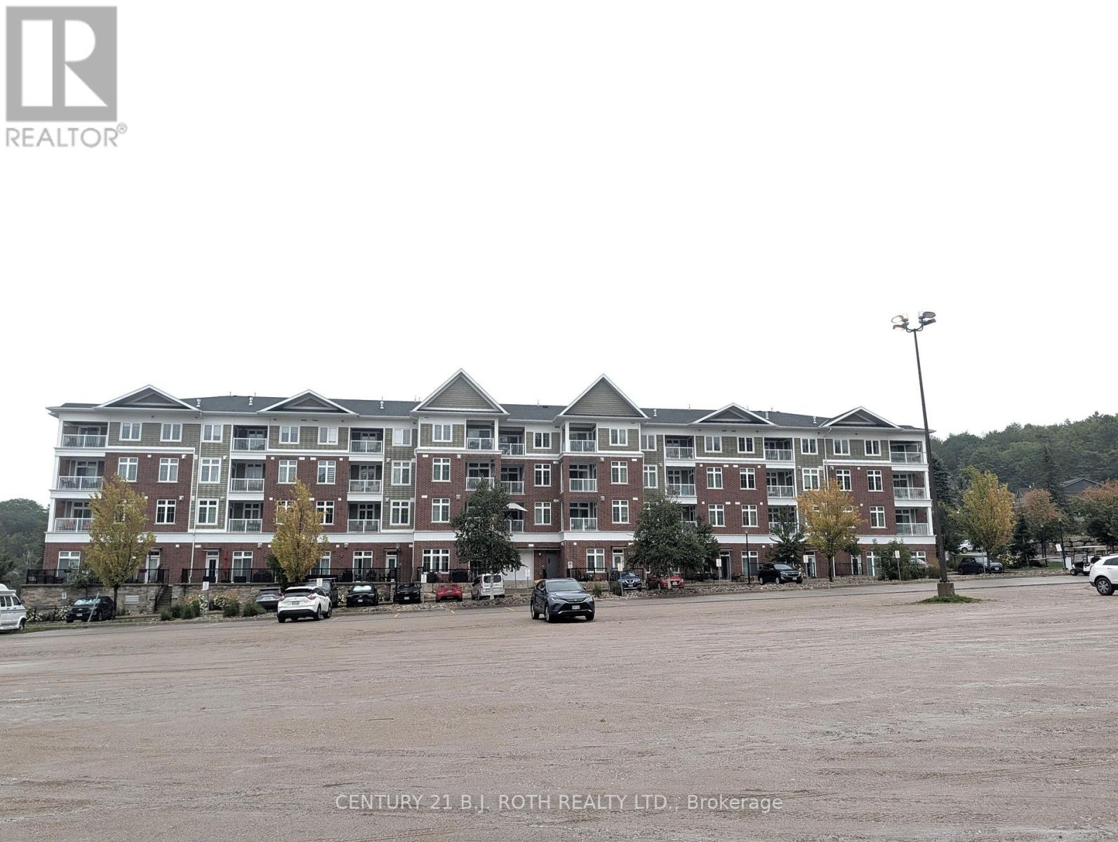 #302 40 HORSESHOE BOULEVARD - 32