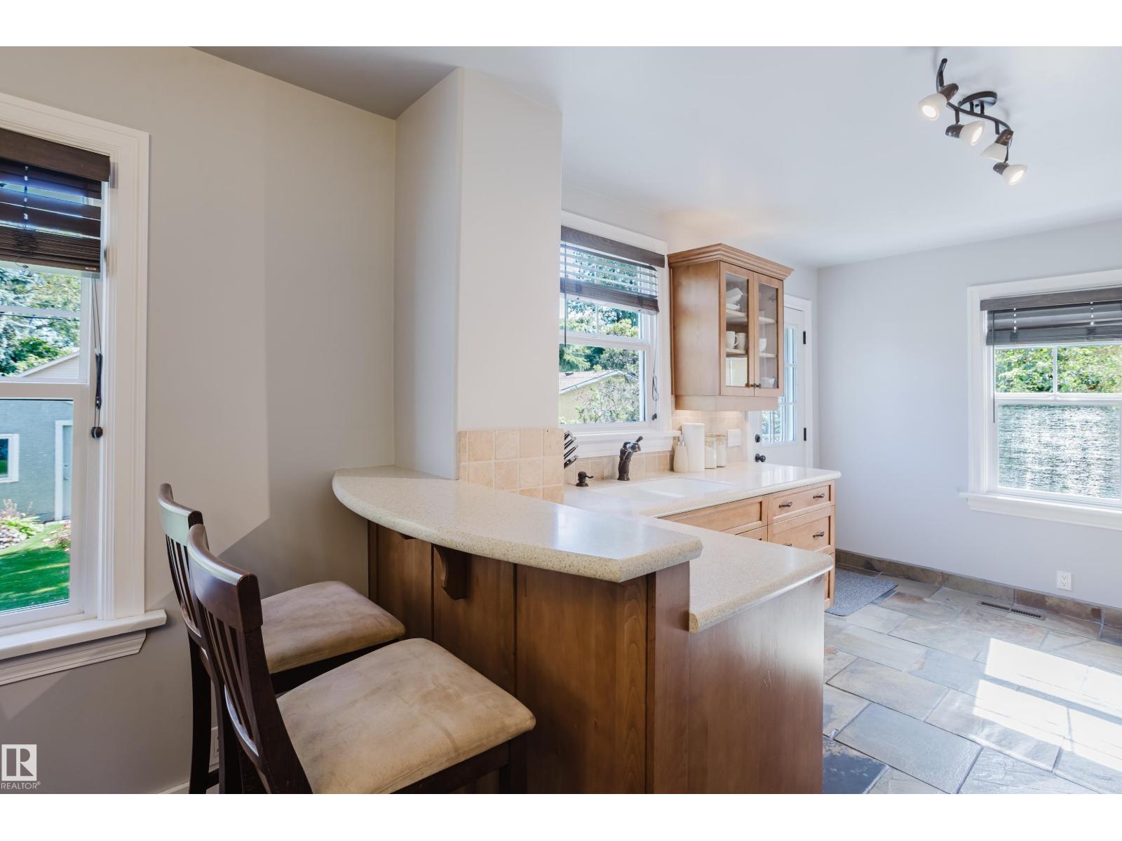 11231 126 ST NW - Image 22