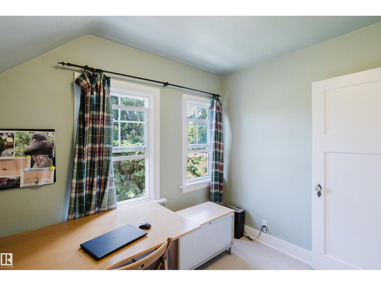 11231 126 ST NW - 33