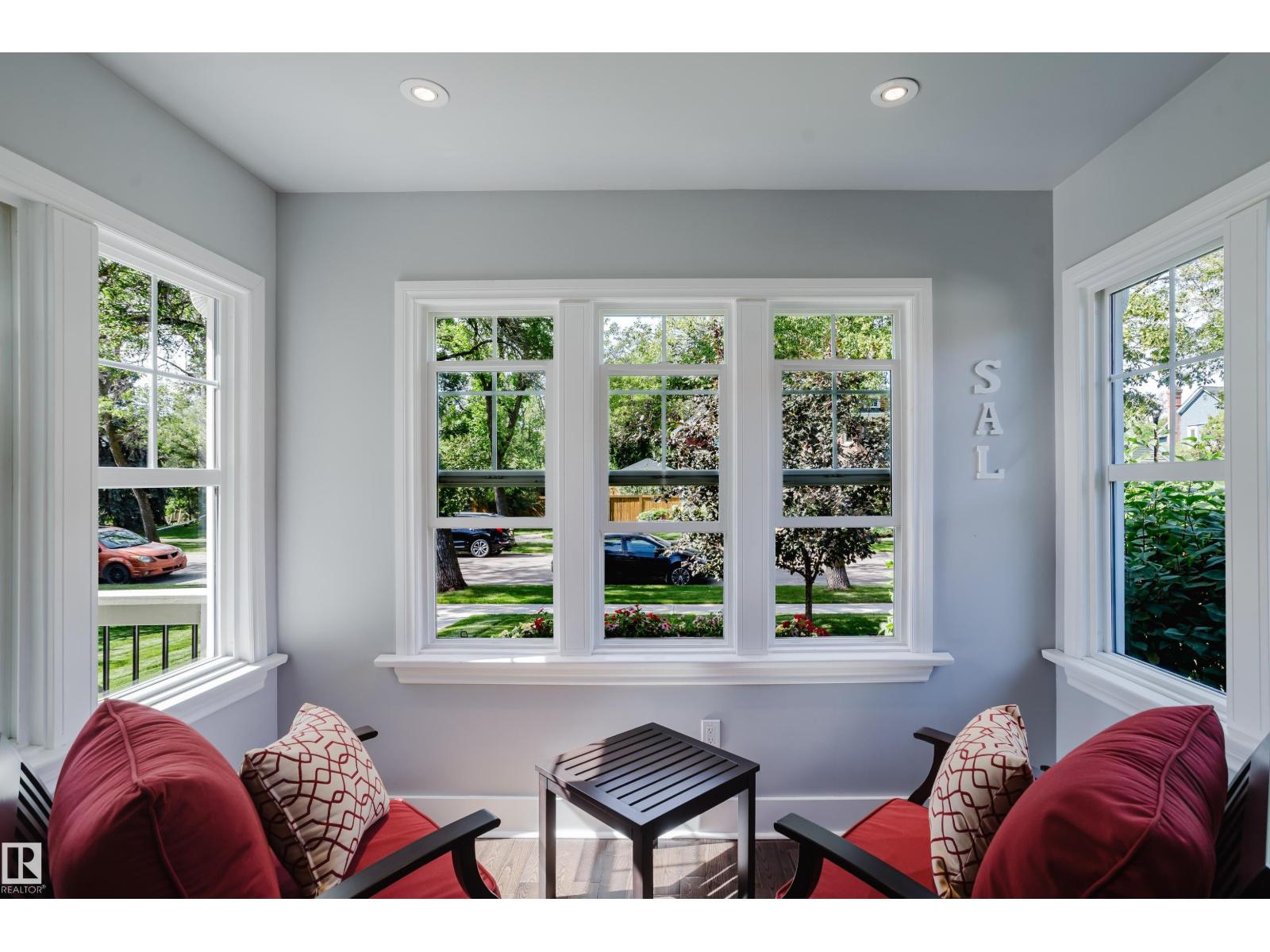 11231 126 ST NW - 4