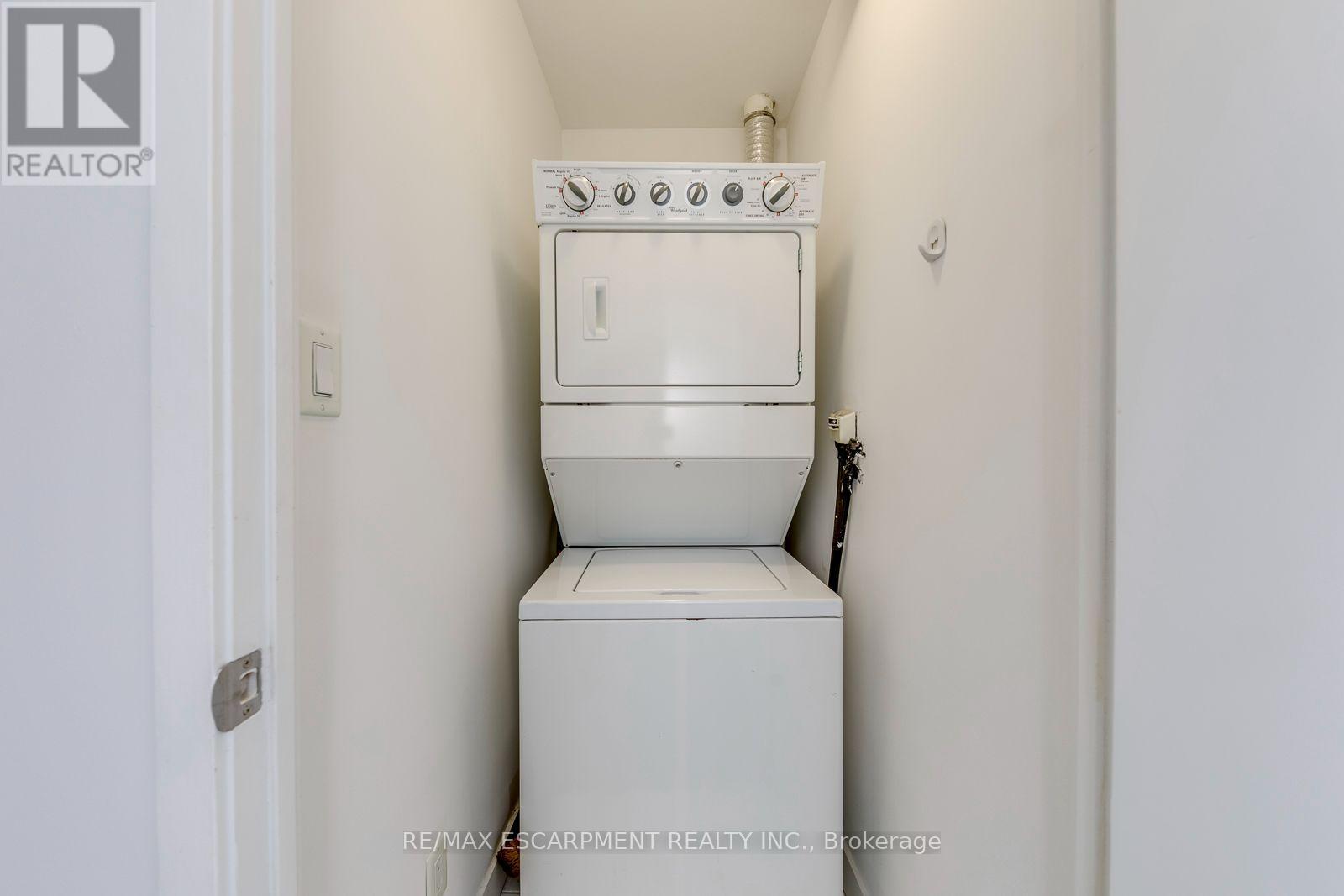 #206 4065 BRICKSTONE MEWS - Image 29