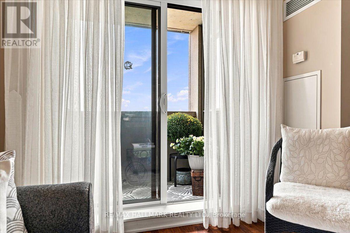 #412 220 FORUM DRIVE - Image 28