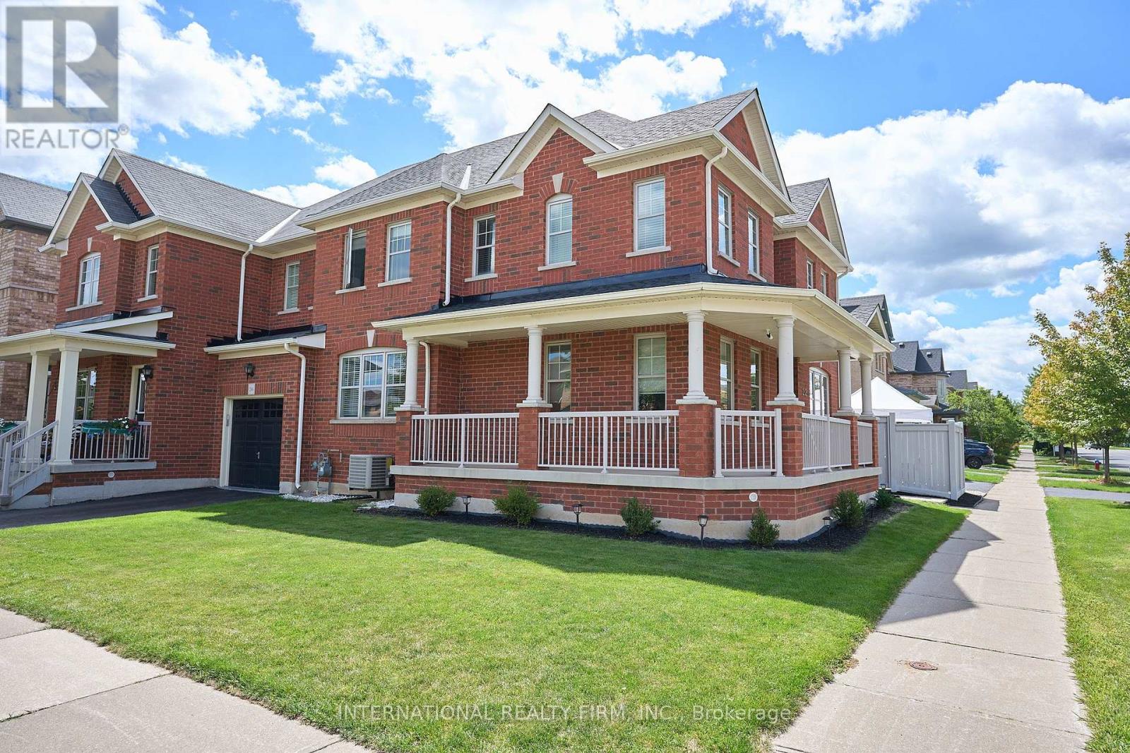 212 PRINGLE AVENUE - 2