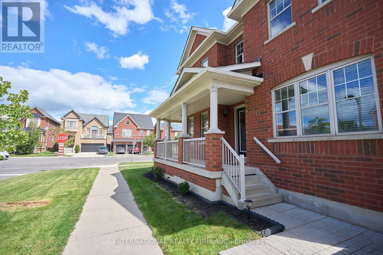 212 PRINGLE AVENUE - 3