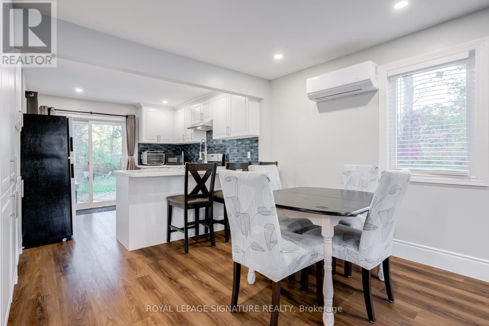 8 MOUNTSBERG ROAD - 8