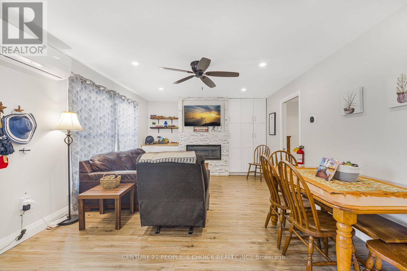 11111 DESIREE STREET - 12