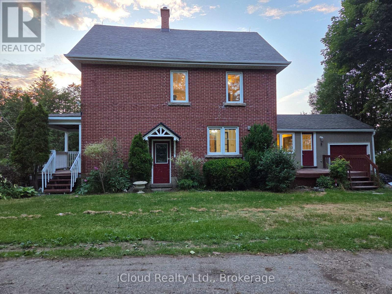 351521 17th Line, East Garafraxa, Ontario, L9W7E1, East Garafraxa, Ontario — photo 1 of 5