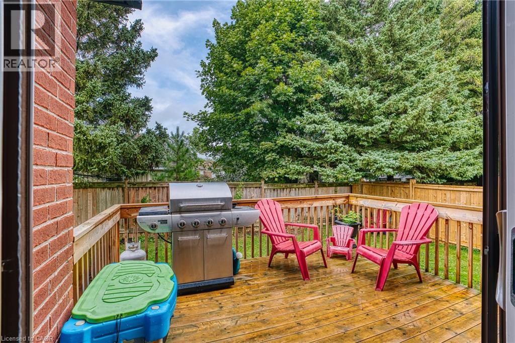 885 BINNING Street W - 11