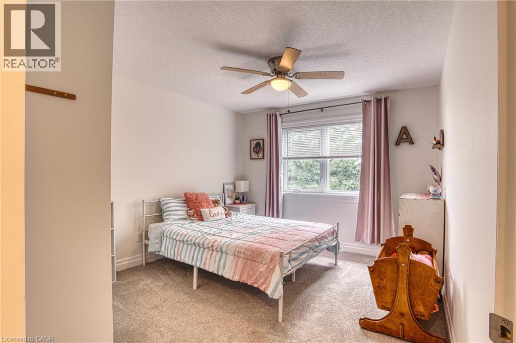 885 BINNING Street W - 24