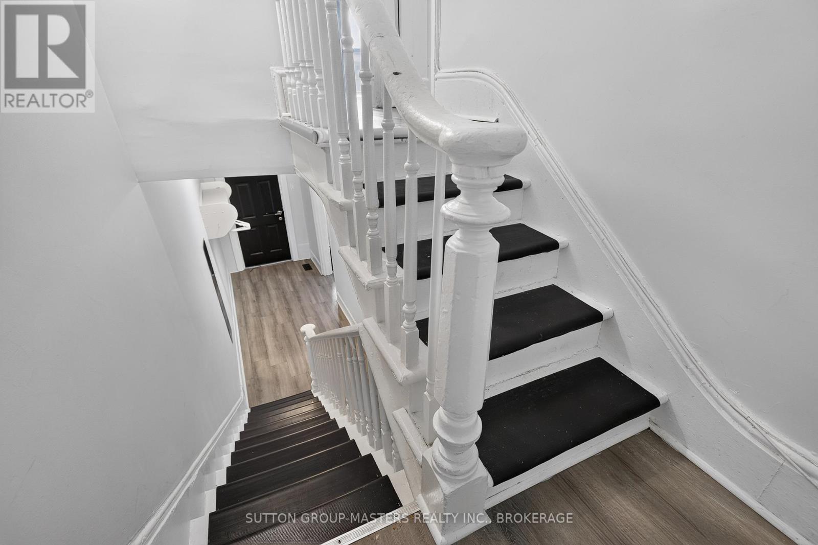 378 BARRIE STREET - 15