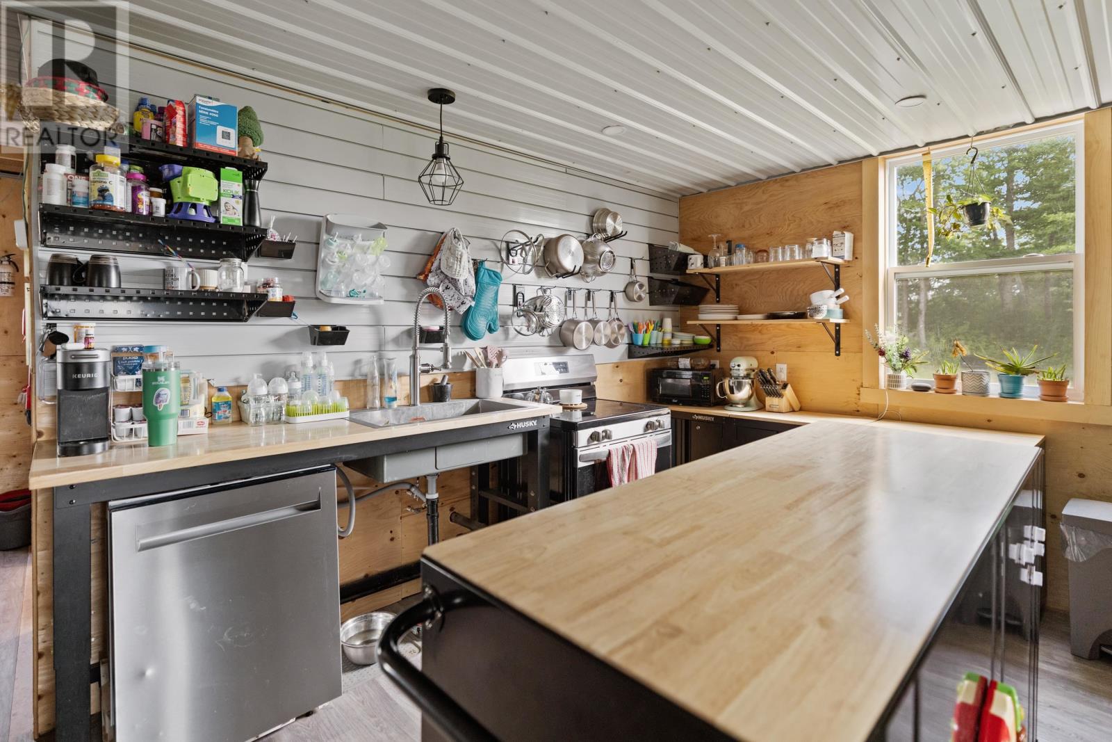 1686 Comptons Road - 16