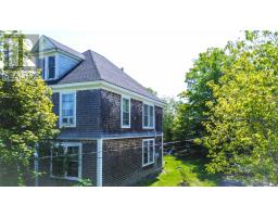 28 St. Andrews Street, Bridgewater, NS B4V1N8 Photo 22