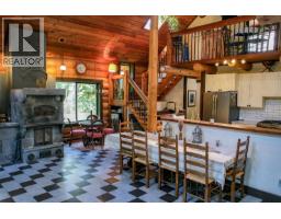 754 Burrill Road, Galiano Island, BC V0N1P0 Photo 7