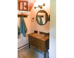 754 Burrill Road, Galiano Island, BC V0N1P0 Photo 22