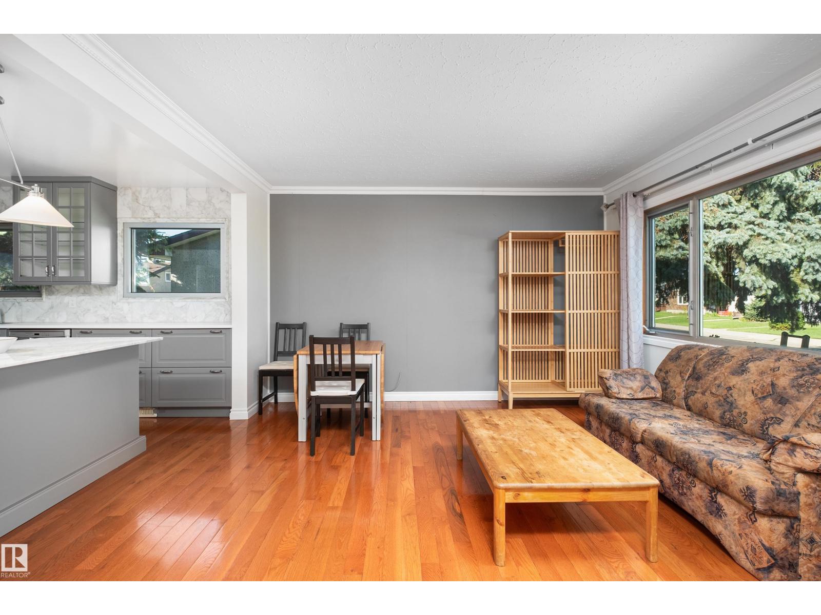3509 121A AV NW - 11