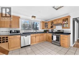 Recreational, Games room - 411 Woodland Crescent Se, Calgary, AB T2J1J7 Photo 10