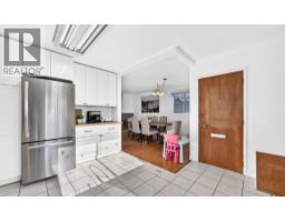Bedroom - 411 Woodland Crescent Se, Calgary, AB T2J1J7 Photo 13