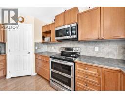 Recreational, Games room - 325 Luxstone Green Sw, Airdrie, AB T4B0A5 Photo 9