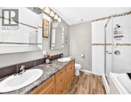 325 Luxstone Green Sw, Airdrie, AB T4B0A5 Photo 28